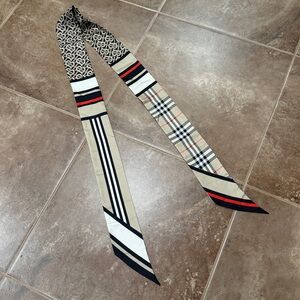 BURBERRY Skinny Montage Silk Scarf
